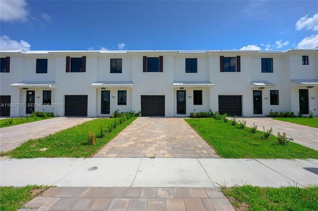 880 Sw 1st Street, Florida City