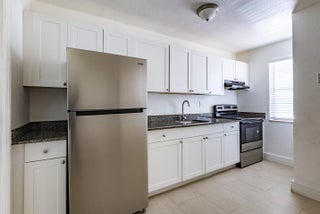 Photo of Listing #R11115396