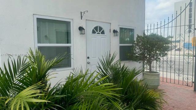 5 of 7 - 38 S Federal Highway #9, Dania Beach, FL