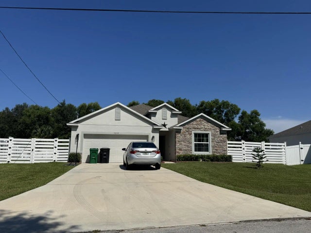 Photo of Listing #R11115464