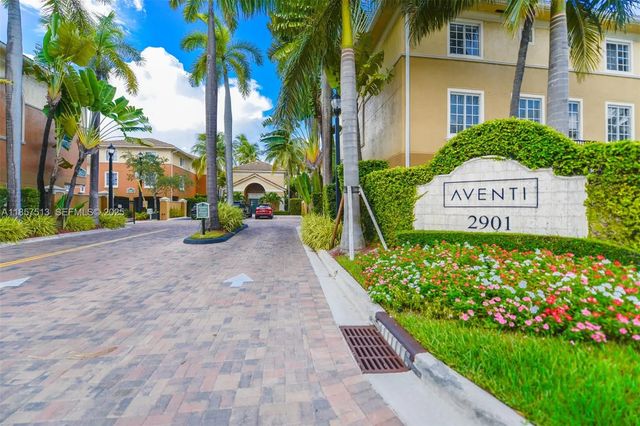 2811 Ne 185th Street #801, Aventura