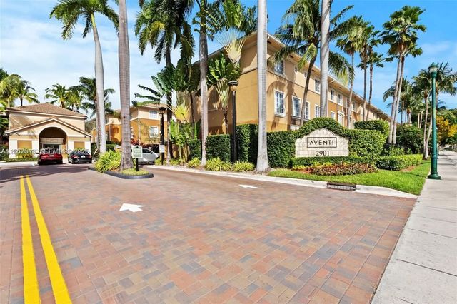3 of 40 - 2811 Ne 185th Street #801, Aventura, FL