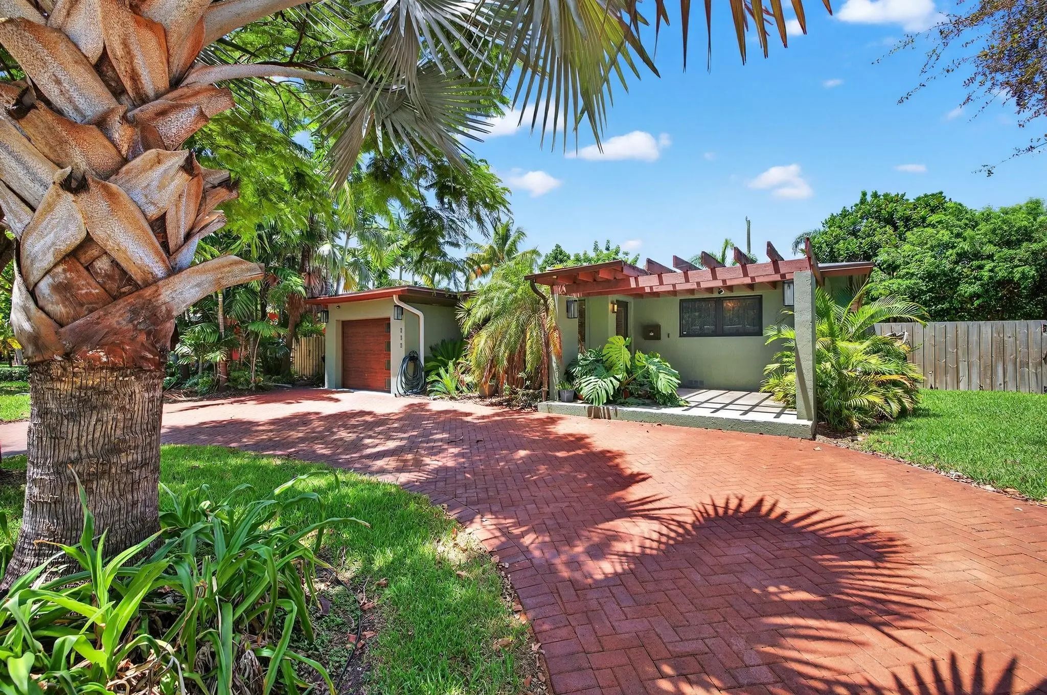 111 Ne 16th Court, Fort Lauderdale