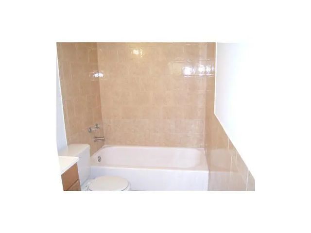 4 of 16 - 4158 Inverrary Drive #404, Lauderhill, FL