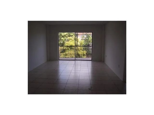 5 of 16 - 4158 Inverrary Drive #404, Lauderhill, FL