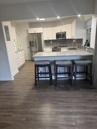 Photo of Listing #R11115749