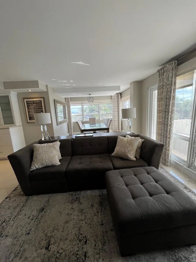 4 of 22 - 133 N Pompano Beach Boulevard #211, Pompano Beach, FL
