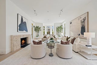 Photo of Listing #R11115944