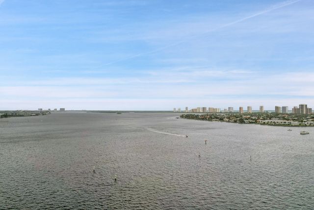 4 of 68 - 2640 Lake Shore Drive #2011, Riviera Beach, FL