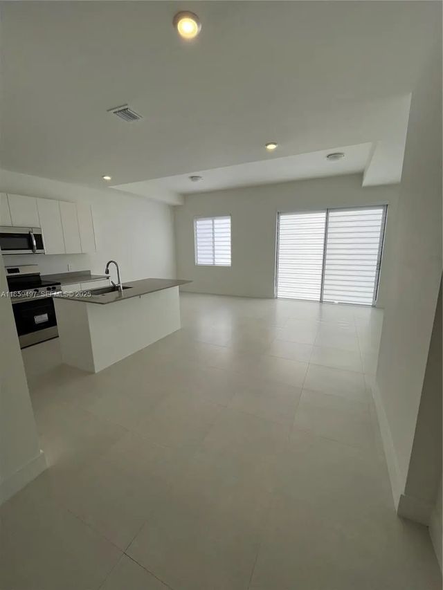5 of 25 - 34515 Sw 191st Court #., Miami, FL