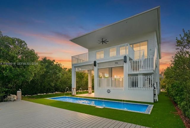 2 of 37 - 862 Cardinal Lane, Key Largo, FL