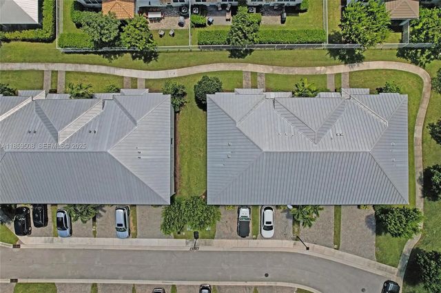 4 of 38 - 4046 Long Leaf Lane, Hollywood, FL