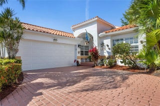 Photo of Listing #F10491138