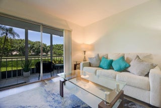 Photo of Listing #F10520737