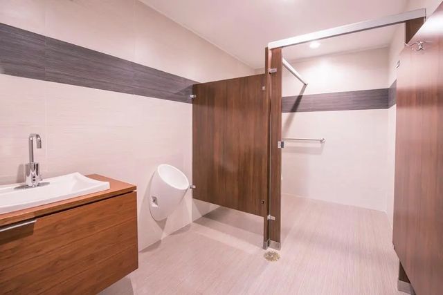5 of 13 - 9900 W Sample Road #medspa Suites, Coral Springs, FL