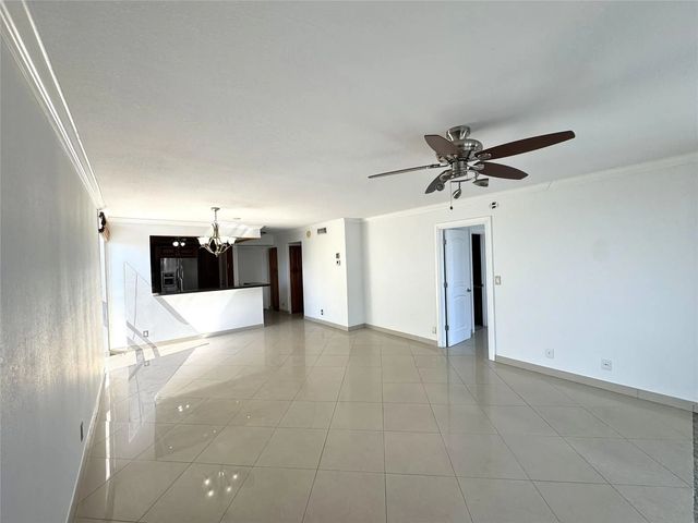 3 of 26 - 4800 Bayview Drive #406, Fort Lauderdale, FL
