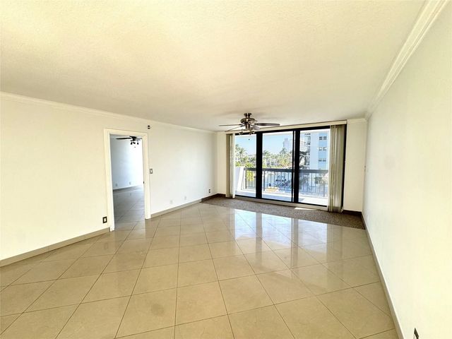 5 of 26 - 4800 Bayview Drive #406, Fort Lauderdale, FL