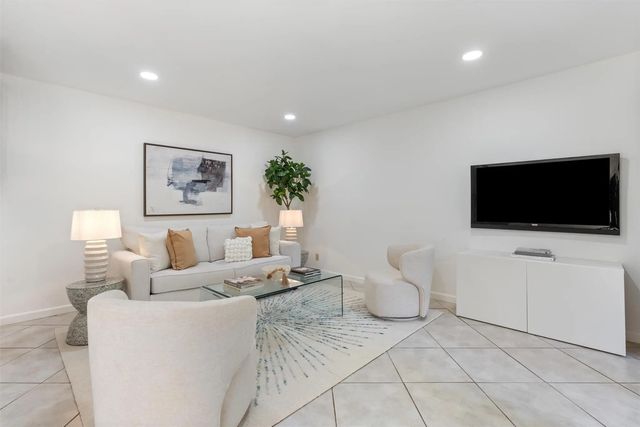 2 of 31 - 722 Nw 132nd Terrace #722, Plantation, FL