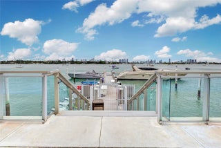 Photo of Listing #F10478328