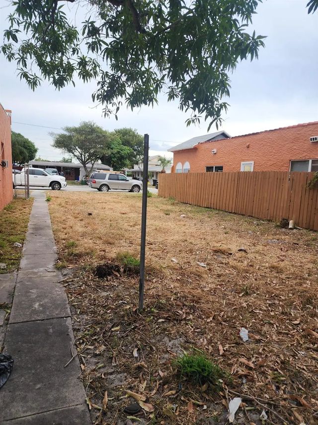 407 N H Street, Lake Worth Beach