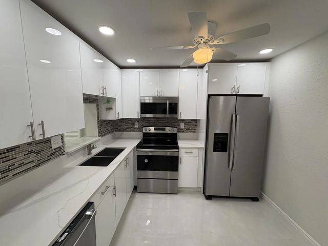 7650 W Mcnab #118, Tamarac