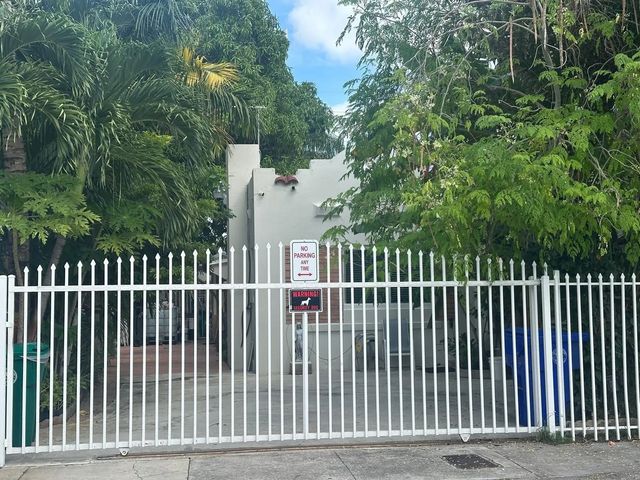 675 Nw 34th Street, Miami