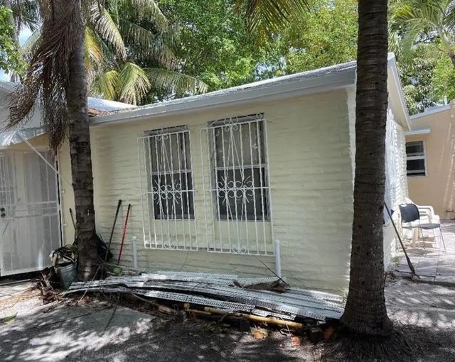 5 of 8 - 675 Nw 34th Street, Miami, FL