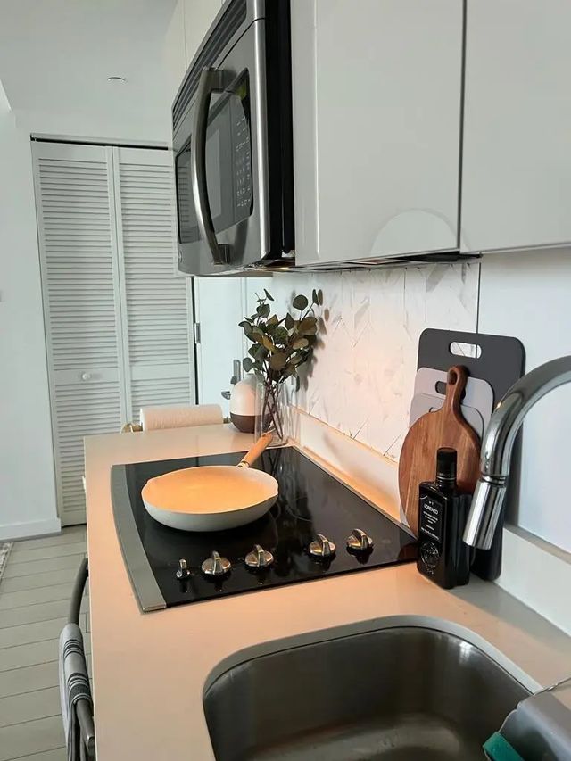 3 of 13 - 2602 E Hallandale Beach Boulevard #r1010, Hallandale Beach, FL