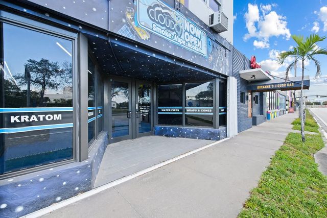 2 of 10 - 821 N Federal Highway, Fort Lauderdale, FL