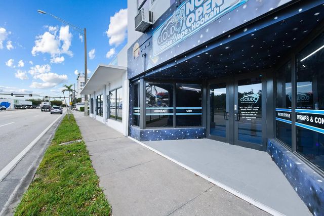 3 of 10 - 821 N Federal Highway, Fort Lauderdale, FL