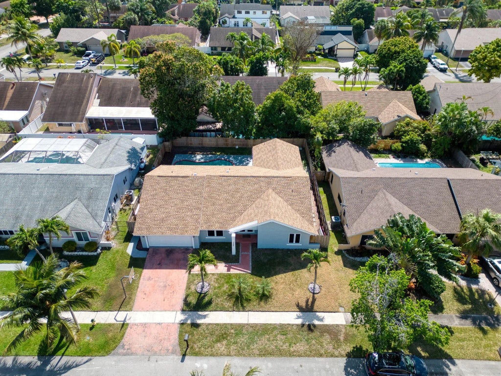 7342 Nw 48th Place, Lauderhill
