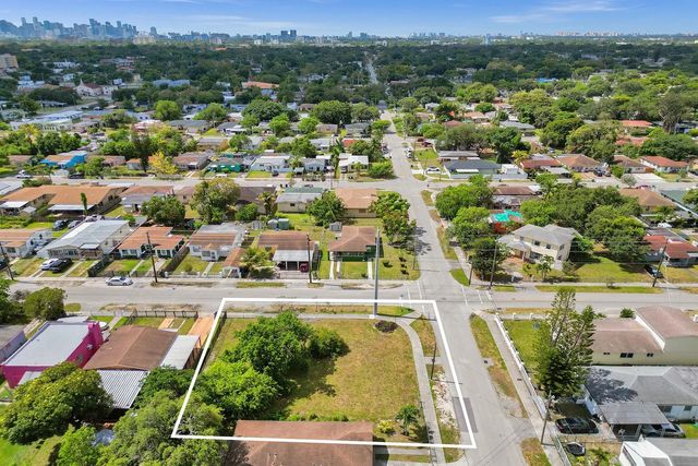 3 of 14 - 1895 Nw 58th Street, Miami, FL
