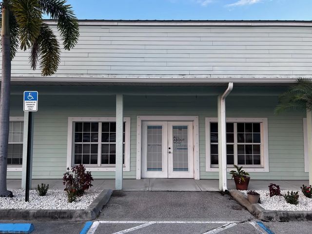 2 of 24 - 3731 Oleander #102, Fort Pierce, FL