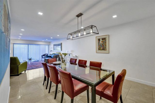 4 of 45 - 4060 N Hills Drive #32, Hollywood, FL