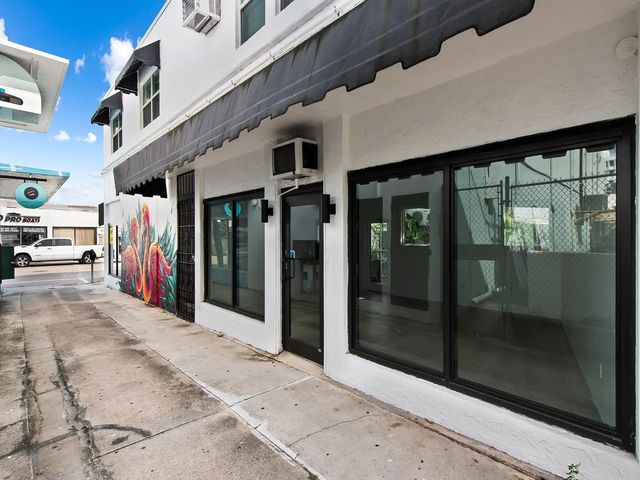 2 of 4 - 1948 E Sunrise Boulevard, Fort Lauderdale, FL