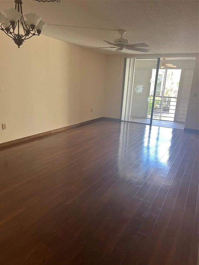 5 of 10 - 1830 N Lauderdale Avenue #4311, North Lauderdale, FL