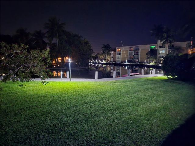 2 of 24 - 3010 Ne 16 Avenue #102, Oakland Park, FL