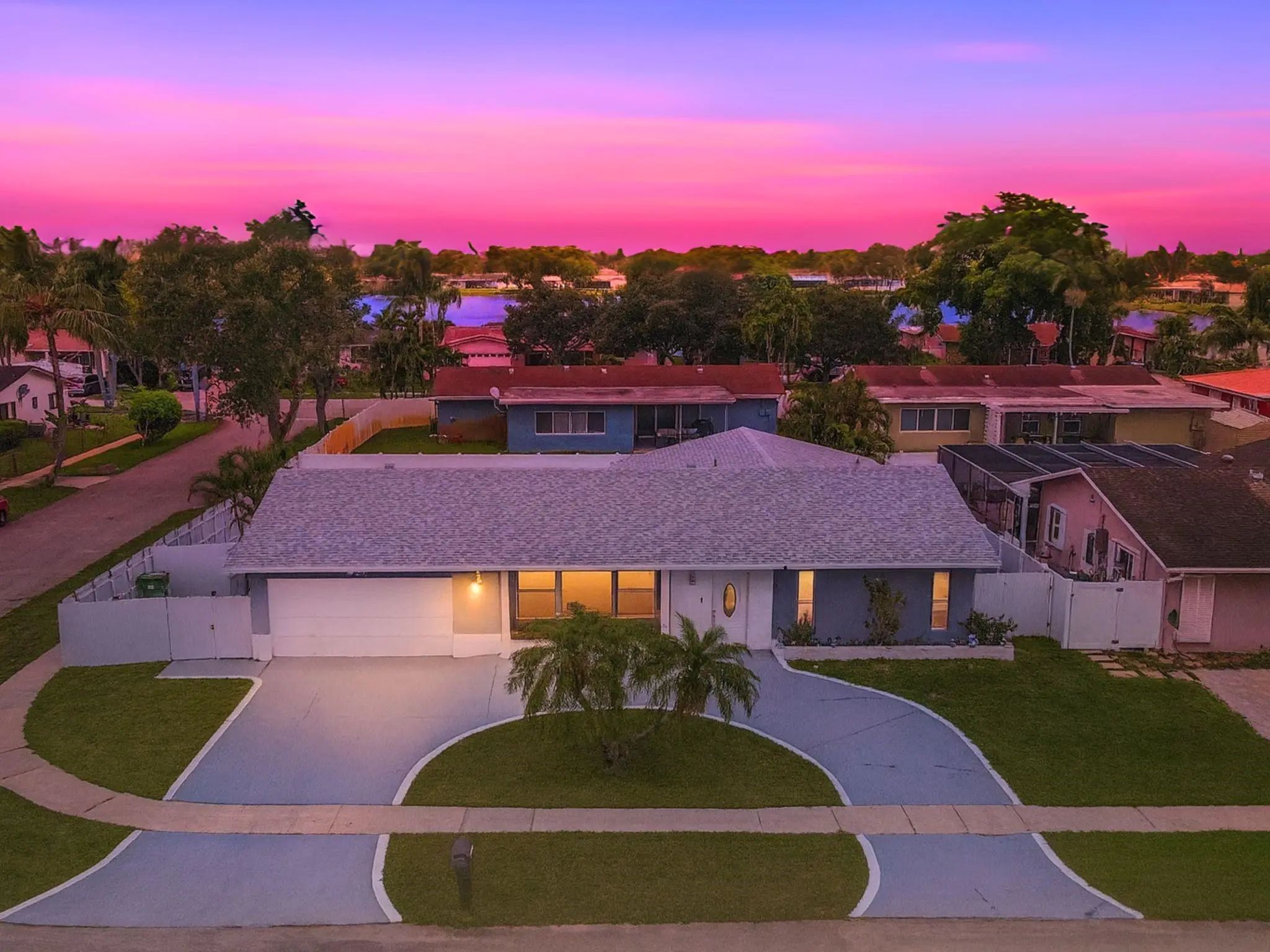 621 Nw 97th Terrace, Pembroke Pines