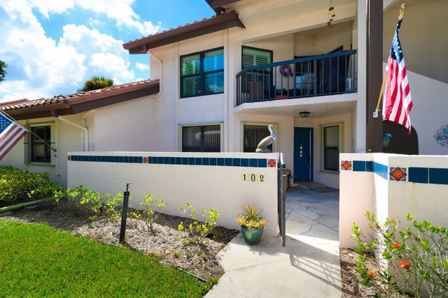 6030 Se Martinique Drive #102, Stuart