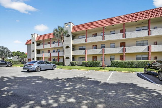 2951 Sunrise Lakes Drive E #107, Sunrise