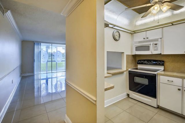 3 of 43 - 2951 Sunrise Lakes Drive E #107, Sunrise, FL