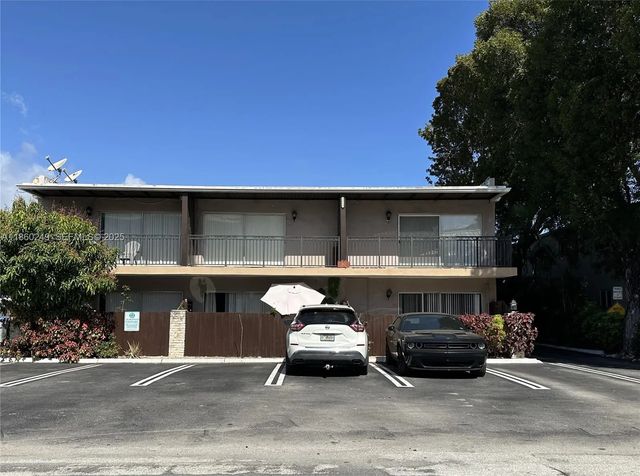 2313 Ne 2nd Street, Pompano Beach