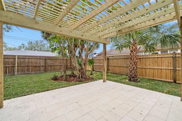 3 of 27 - 4536 1st Avenue N, St. Petersburg, FL