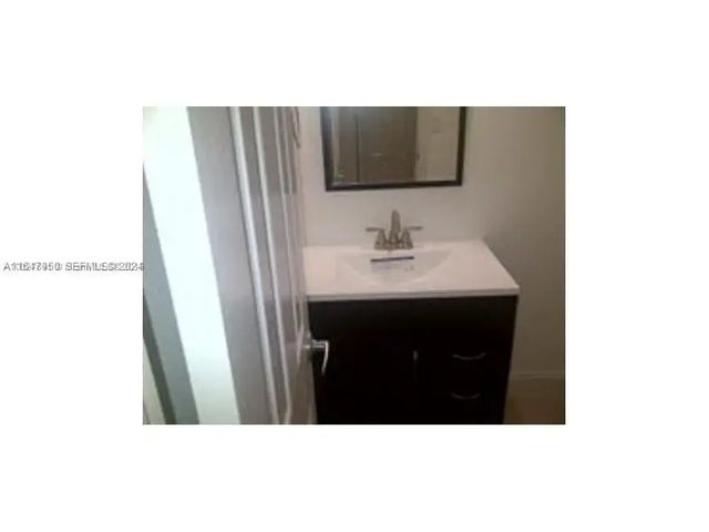 4 of 8 - 2750 Ne 183rd Street #707, Aventura, FL