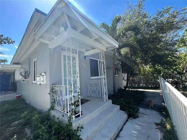 242 Ne 55th Terrace, Miami