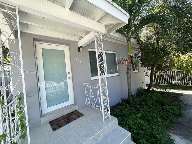 3 of 22 - 242 Ne 55th Terrace, Miami, FL