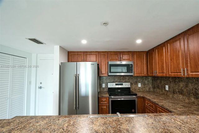 5 of 21 - 2740 Sw 28th Terrace #603, Miami, FL