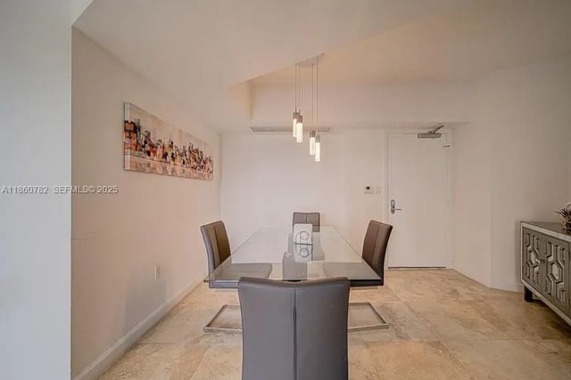 4 of 60 - 19900 E Country Club Drive #308, Aventura, FL