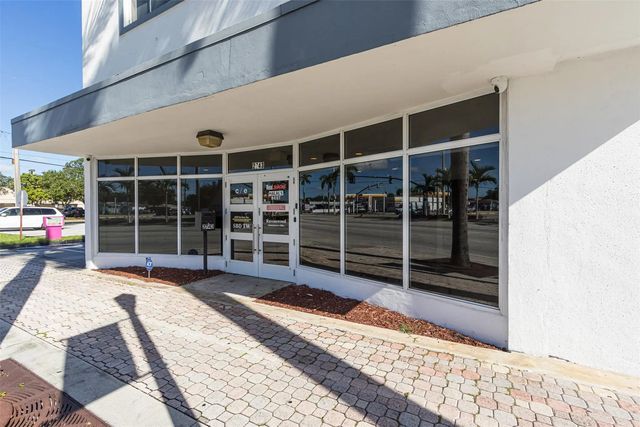 3 of 23 - 2743 Hollywood Boulevard, Hollywood, FL