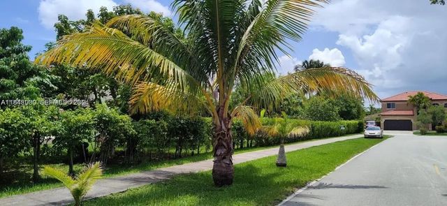 5 of 28 - 157th Ct Sw 157th Ct 65th Terrace, Miami, FL